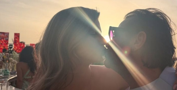 Beren Saat ve Kenan Doğulu aşka geldi