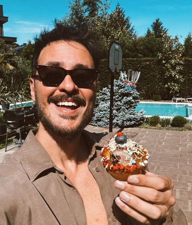 Anıl Altan'dan doğum günü mesajı: "Hepsi iyi ki yaşanmış"