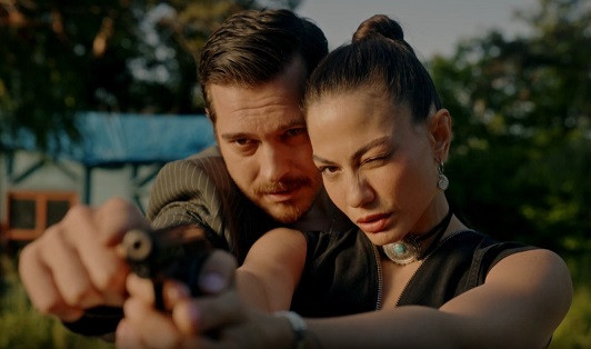 Eşref Rüya’nın Nisan’ı ateş ediyor - Resim : 2