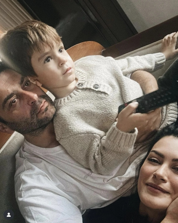 Uzak Şehir'in başrolü Mardin'e taşınmaya karar verdi