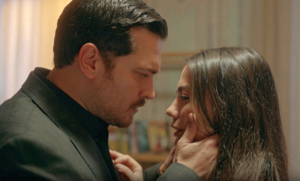 'Eşref Rüya' dizisinde romantizm rüzgarı esti