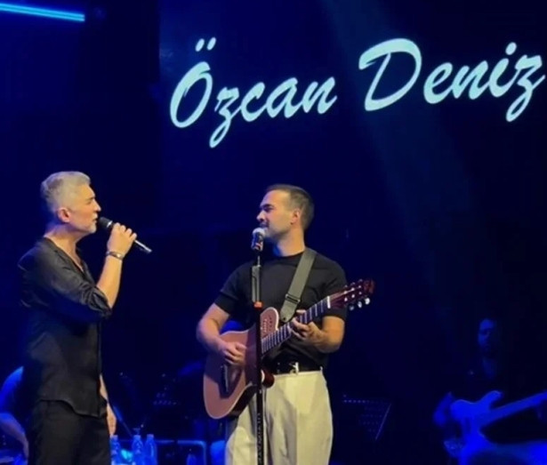 Özcan Deniz'in sahnesinde Mert Demir sürprizi