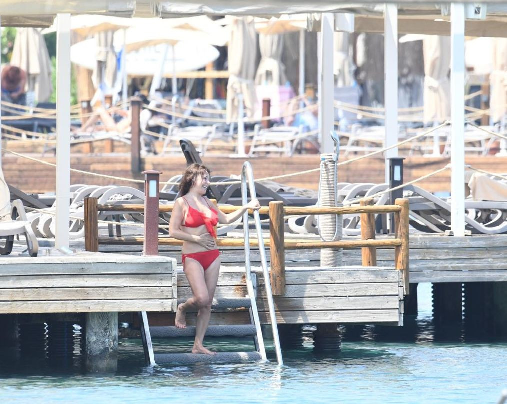 Şenay Gürler ve Semih Saygıner'den Bodrum'da aşk dolu tatil - Resim : 2