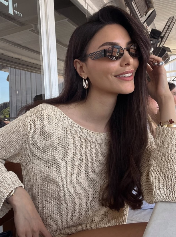 Hazal Filiz Küçükköse günlük kombinine bir servet ödedi
