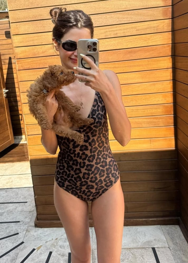 Nesrin Cavadzade tek başına tatilinden fotoğraflar paylaştı - Resim : 2