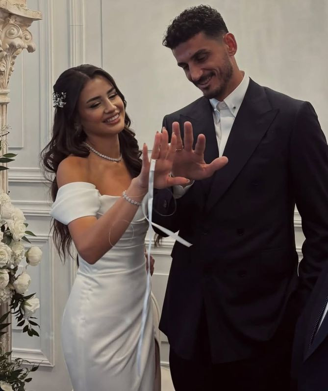 Samet Akaydın ile Hazal Çağlar nişanlandı - Resim : 2