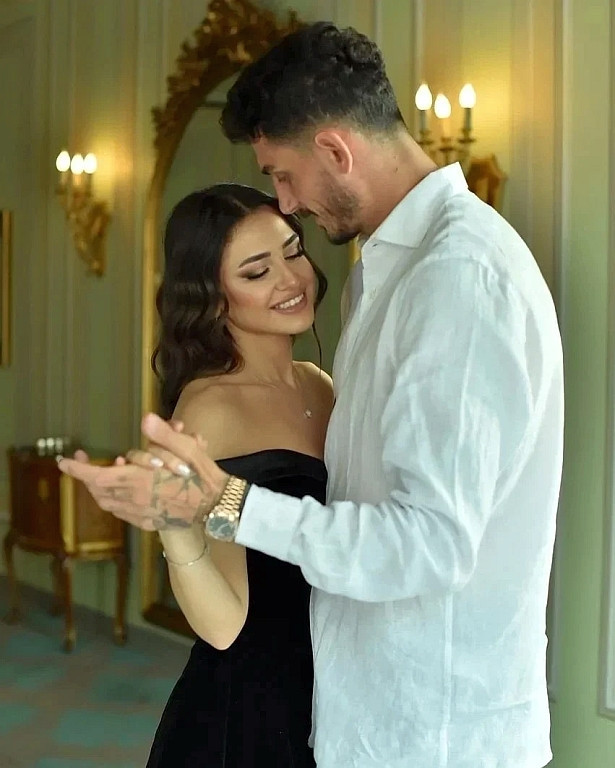 Samet Akaydın ve Hazal Çağlar'dan nişan sonrası tatil