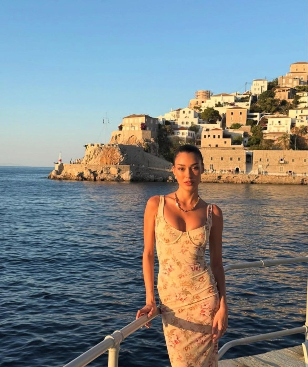 Dilan Çiçek Deniz: "En sevdiğim adam" - Resim : 2