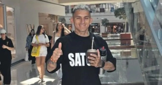 Lucas Torreira’nın keyfi yerinde