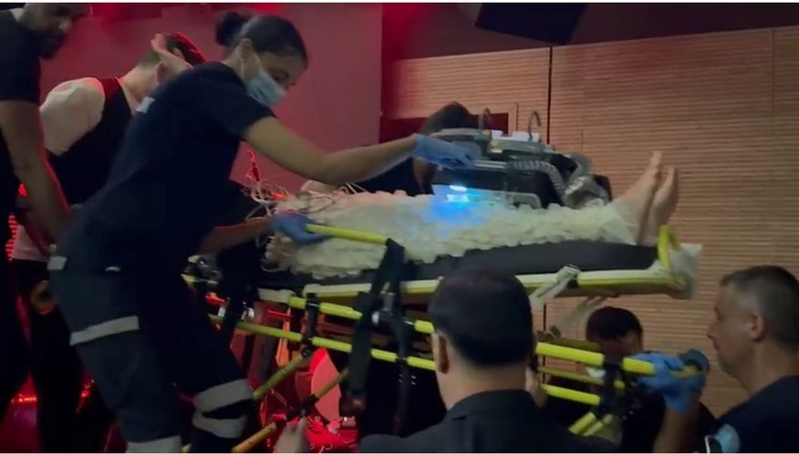 Şarkıcı Sevcan Orhan sahnede fenalık geçirdi