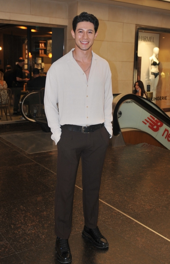 Yakışıklı model Ahmet Koç: "Kimseyle bağdaştırılmak istemiyorum"