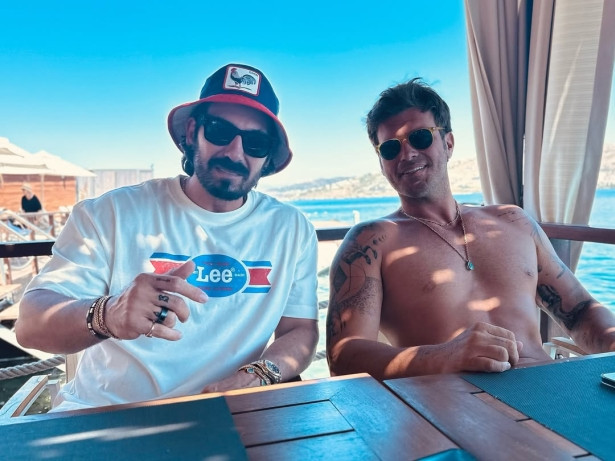 Yakışıklı oyuncuların tatil pozlarına beğeni yağdı - Resim : 2