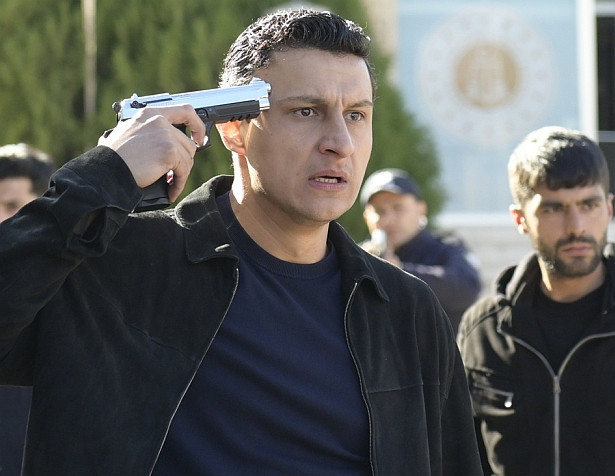 Alper Çankaya: "Şahin’le ayrı dünyaların insanlarıyız" - Resim : 2