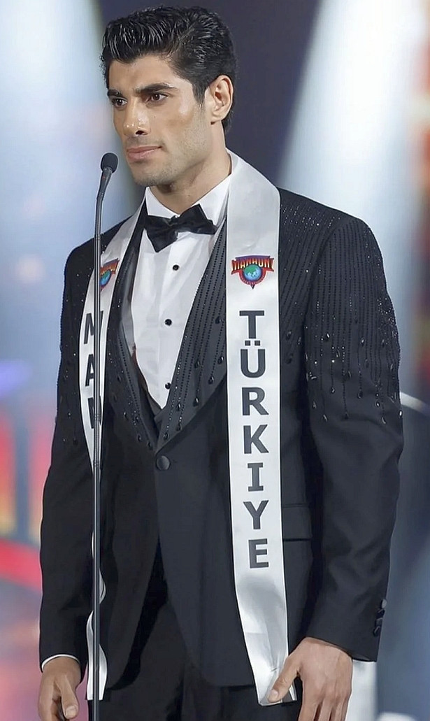 Özkan Görmez 'Dünyanın en yakışıklı 6. erkeği' seçildi - Resim : 3