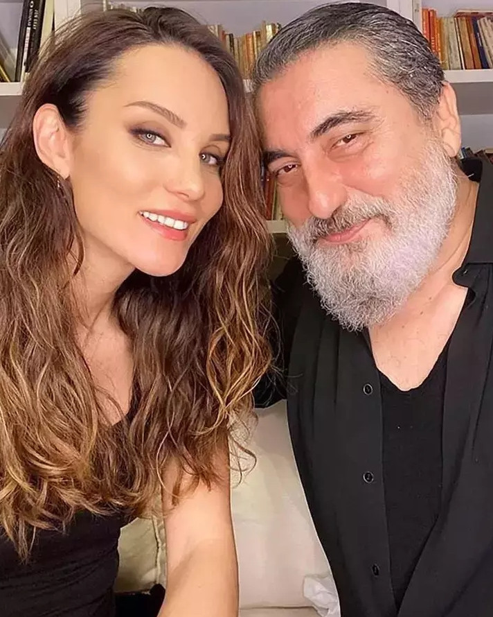 Özlem Olgun eski eşi Soner Olgun'un asistanıyla aşk yaşıyor