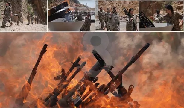 Terör örgütü PKK mensubu bir grup, silahlarını yakarak imha etti