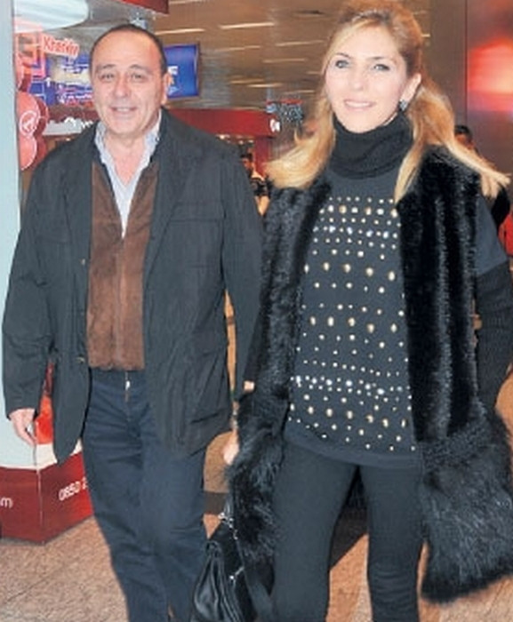 Arzu Sabancı'dan Hande Erçel - Hakan Sabancı ayrılığı sonrası zehir zemberek gönderme - Resim : 2