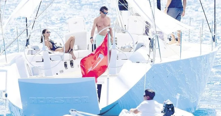 Cem Hakko yeni aşkıyla tatile çıktı