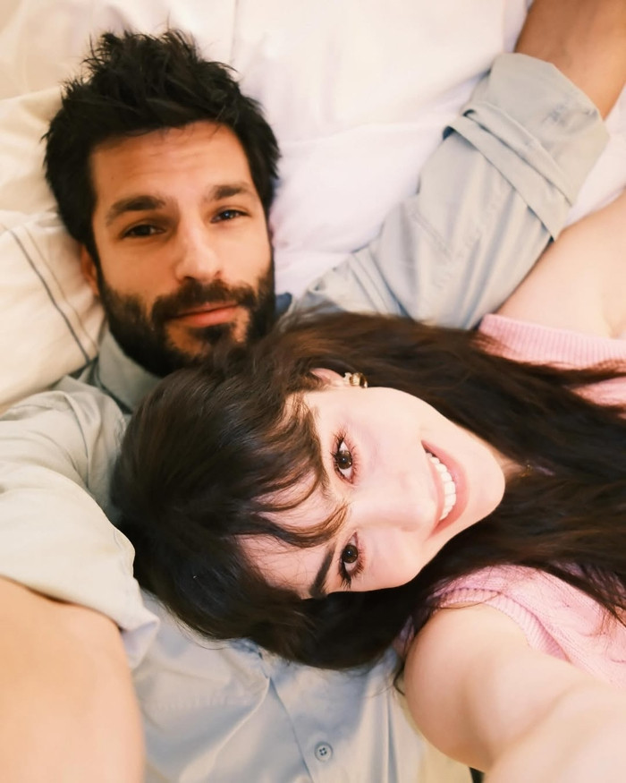 Özge Gürel ve Serkan Çayoğlu'ndan üçüncü yıl kutlaması - Resim : 3