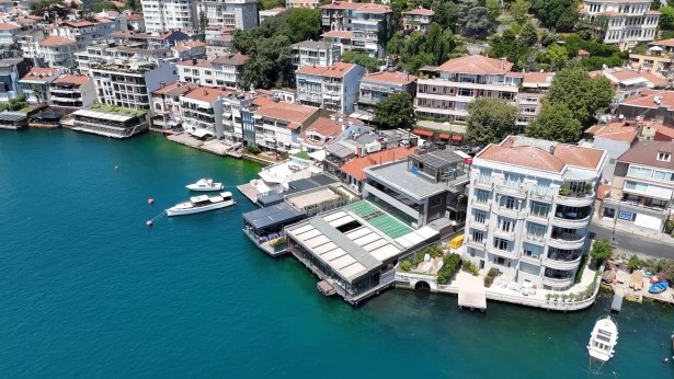 İstanbul Boğazı'ndaki kaçak yapıların yıkımının yapılacağı bölge havadan görüntülendi