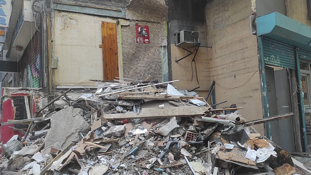 Beyoğlu'nda patlama sonrası yıkılan 3 katlı binanın enkazı kaldırıldı