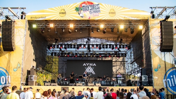 Ayna Grubu'nun müzik yolculuğu sürüyor