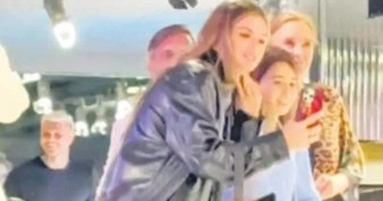 Icardi'nin sevgilisi yazın ortasında kış kombini giydi