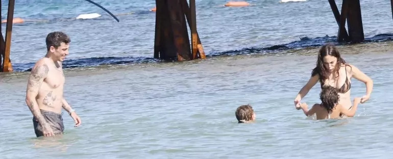 Can Bonomo ve Öykü Karayel'in tercihi yine Çeşme - Resim : 2