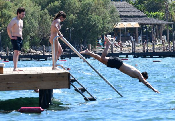 Mert Yazıcıoğlu yoğun set programı öncesi enerji depoluyor - Resim : 2