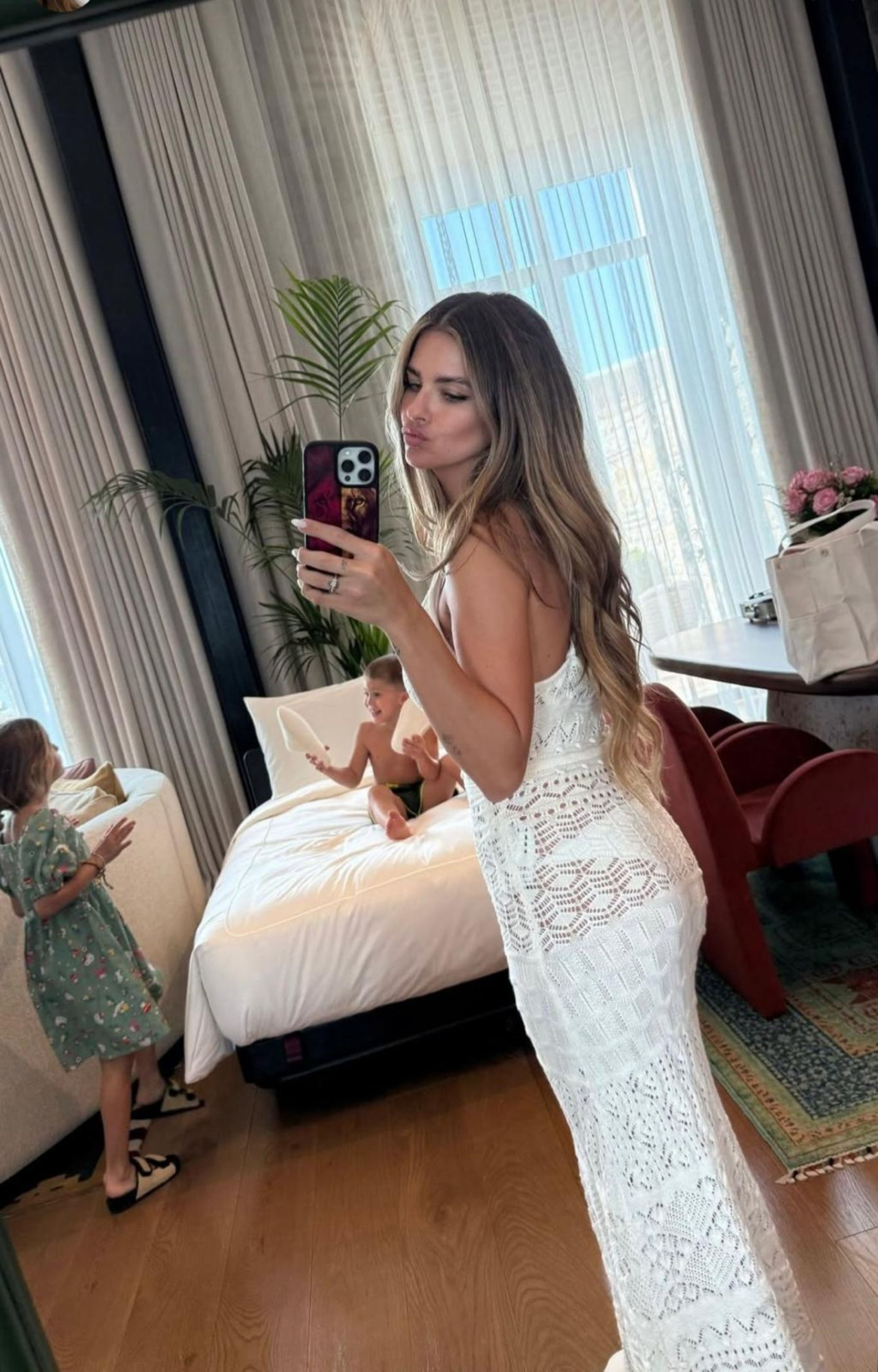 China Suarez, İstanbul'daki hayatına alışıyor - Resim : 2