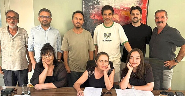Zeynep Tuğçe Bayat - Cansel Elçin çifti başrolde buluştu