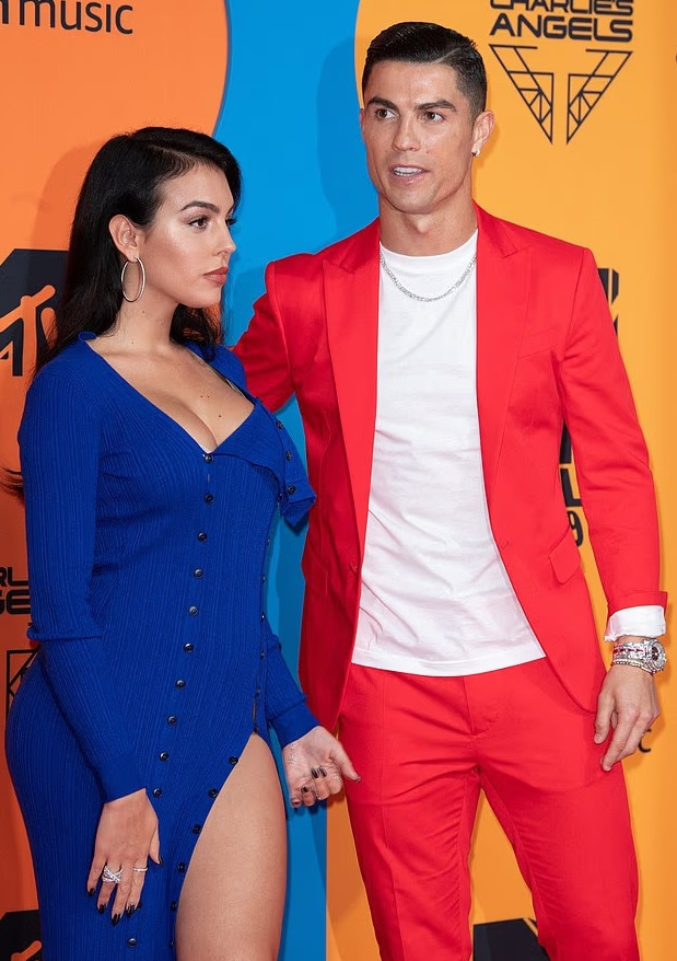 Cristiano Ronaldo’dan 5 milyon dolarlık evlilik teklifi - Resim : 2