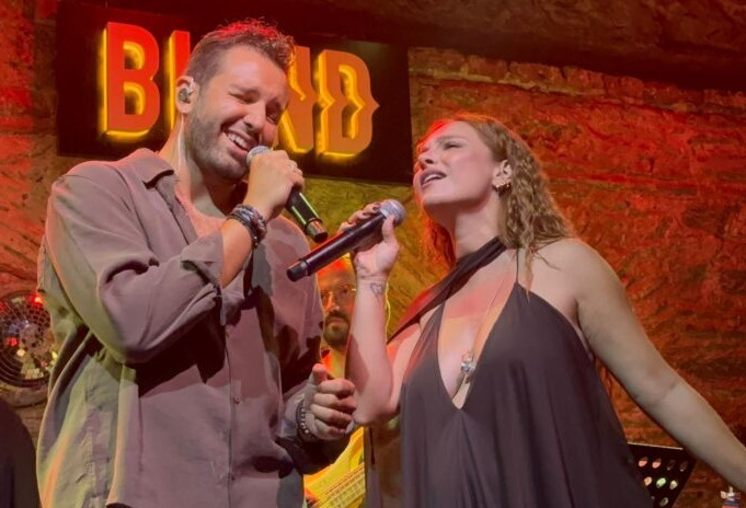 Başak Gümülcinelioğlu - Çağrı Çitanak çiftinden sahne sürprizi