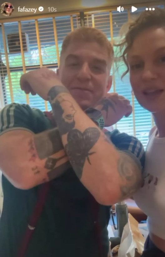 Farah Zeynep Abdullah'tan sürpriz paylaşım - Resim : 3