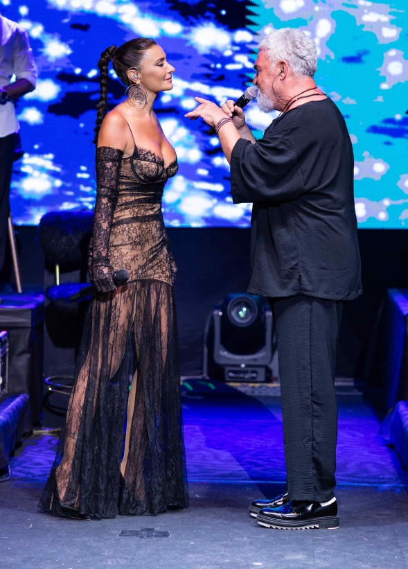 Sıla'nın konser maratonu sürüyor