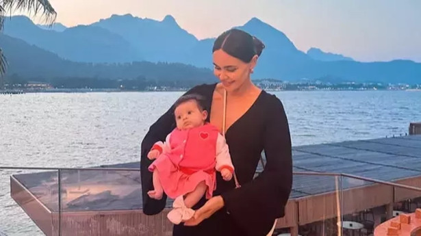 Zeynep Sever Demirel minik kızıyla spora başladı