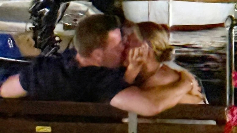 Melisa Döngel: "Aşka kapım açık" - Resim : 2