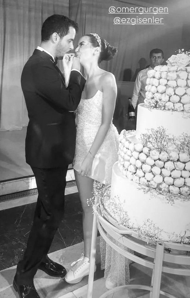 Ezgi Şenler çocukluk aşkıyla evlendi - Resim : 2