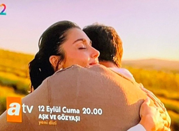 Hande Erçel ve Barış Arduç'lu "Aşk ve Gözyaşı"nın yayın tarihi açıklandı