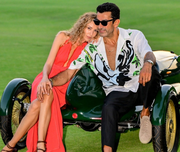 Sinem Kobal'dan eşi Kenan İmirzalıoğlu'yla aşk dolu pozlar