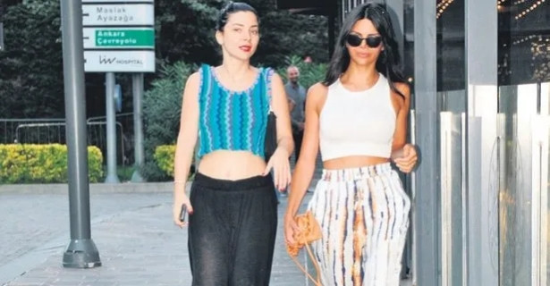 Merve Boluğur AVM turlarında