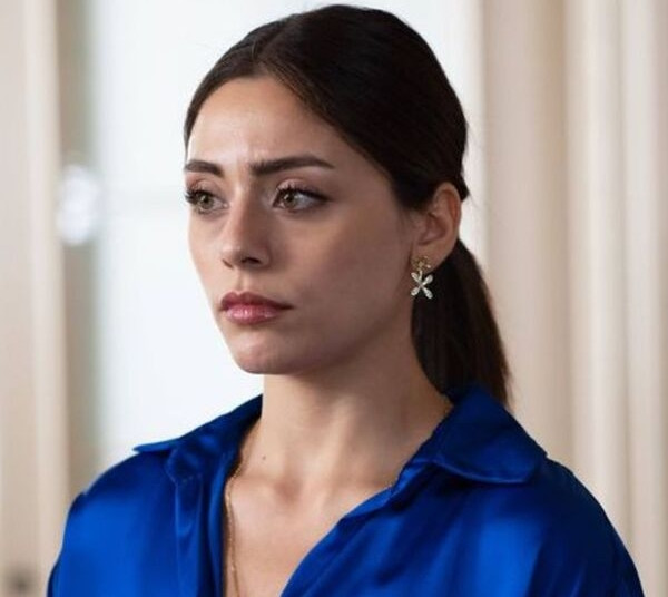 Sıla Türkoğlu iki heyecanı birden yaşıyor - Resim : 3