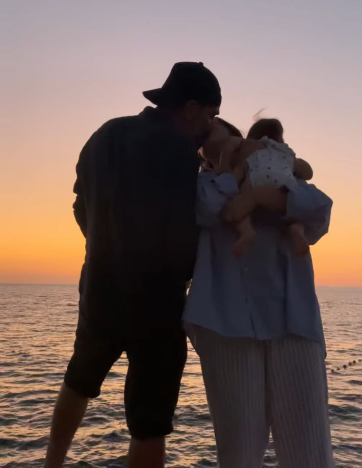 Kadir Doğulu ve Neslihan Atagül sosyal medyada aşka geldi - Resim : 2