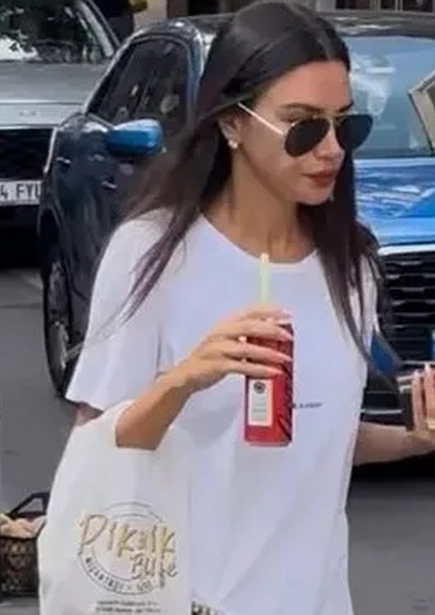 Aslıhan Doğan Turan'ın 5 karatlık pırlantası gözlerden kaçmadı