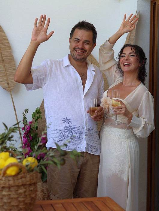 Ece Özdikici ve Ahmet Uzun çifti Bodrum'da düğün yaptı - Resim : 2