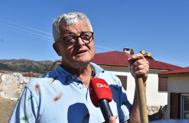 Eski manken Engin Koç, Sivas'taki köy evinde yaşıyor