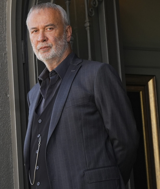 Eşref Rüya'da yeni oyunlar, yeni planlar