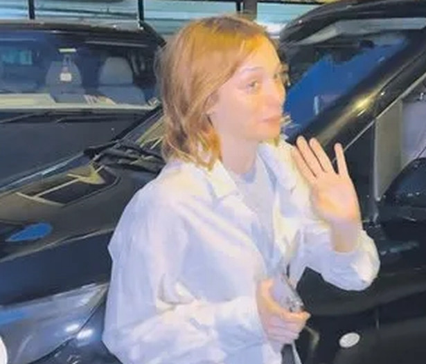 Nilperi Şahinkaya zor günler geçiriyor - Resim : 3