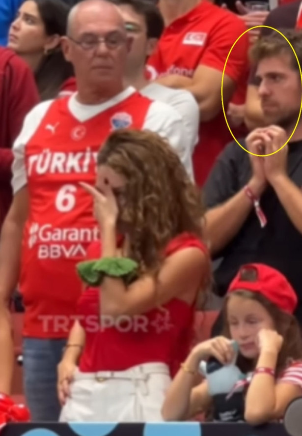 Ebru Şahin hüngür hüngür ağladı