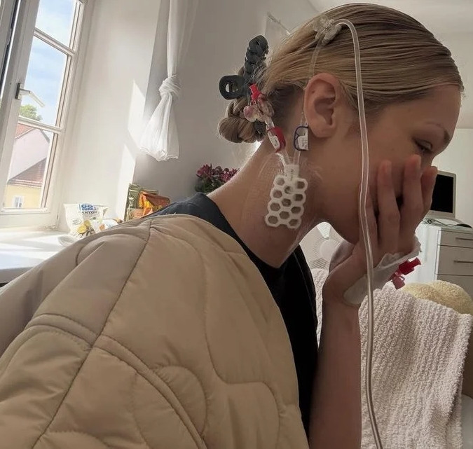 Güzel modelden yürek burkan paylaşım - Resim : 2